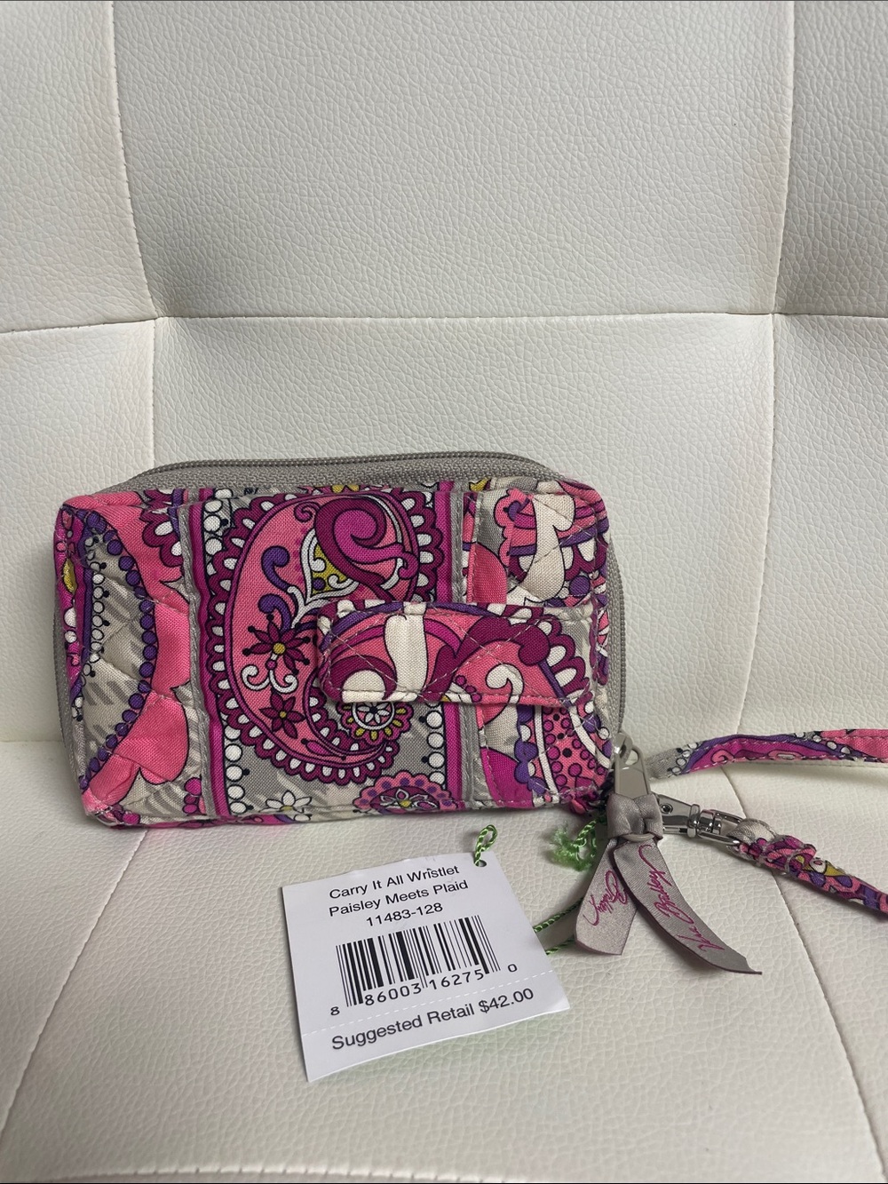 Vera Bradley carry it all wristlet- Paisley Meets Plaid